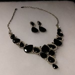 🖤Black Crystal & Rhinestone Necklace & Earrings